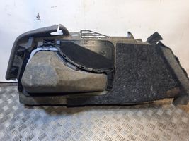 Audi A5 8T 8F Dolny panel schowka koła zapasowego 8T0863888