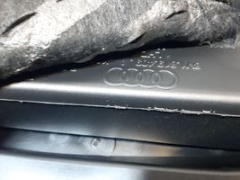 Audi A3 S3 8V Panelė 8V0880204F