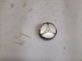 Mercedes-Benz CLA C117 X117 W117 Alkuperäinen pölykapseli 2204000125