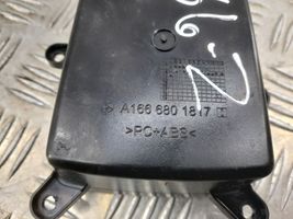 Mercedes-Benz GL X166 Kosnsolės stalčiuko/lentinėlės paklotėlis A1666801817