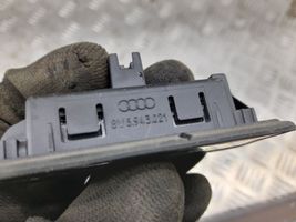 Audi Q5 SQ5 Éclairage de plaque d'immatriculation 8W6943021