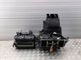 Audi A3 S3 8V Sisälämmityksen ilmastoinnin korin kokoonpano 5Q1820005AL