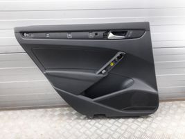 Volkswagen PASSAT B7 USA Takaoven verhoilu 561867211A