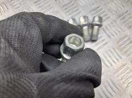 Audi A4 S4 B9 Nuts/bolts 