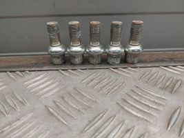 Audi A5 Nuts/bolts 