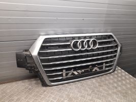 Audi Q7 4M Etupuskurin ylempi jäähdytinsäleikkö 4M0853651F