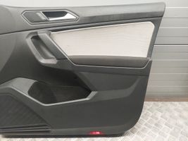 Volkswagen Tiguan Allspace Rivestimento del pannello della portiera anteriore 5NN867012R