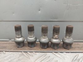 Audi S5 Nuts/bolts 