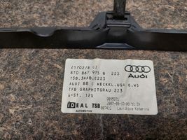 Audi S5 Garniture de hayon 8T0867975B