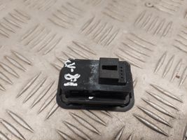 Audi A8 S8 D4 4H Interruptor para abrir la puerta trasera 4G0959831B