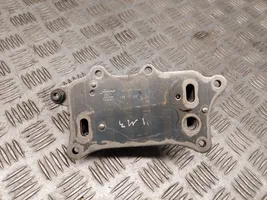 Audi Q7 4M Radiatore dell’olio del motore 06E117021J