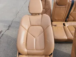 Porsche Cayenne (92A) Set interni 