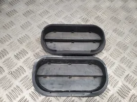 Audi A5 Ventilācijas režģis 6R0819465B