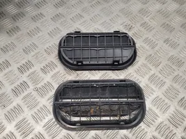 Audi A5 Ventilācijas režģis 6R0819465B