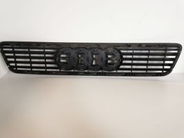 Audi A4 S4 B5 8D Maskownica / Grill / Atrapa górna chłodnicy 8D0853651J