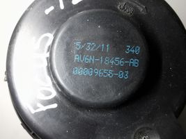 Ford Focus Lämmittimen puhallin 0000965503