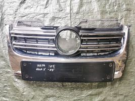 Volkswagen Golf V Griglia superiore del radiatore paraurti anteriore 1K5853653