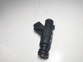 Mercedes-Benz C AMG W203 Fuel injector A1120780349