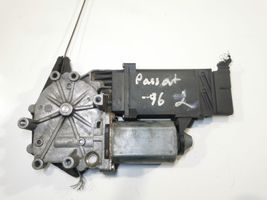 Volkswagen PASSAT B4 Priekinis varikliukas langų pakėlėjo 3A0953802