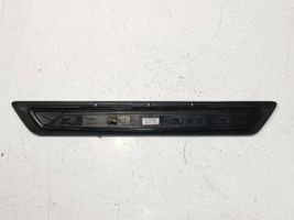 BMW 3 GT F34 Moldura protectora del borde delantero 7289216