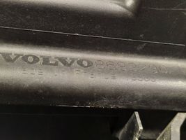 Volvo XC70 Obudowa filtra powietrza 8683290