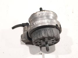 Audi A6 S6 C6 4F Wspornik / Mocowanie silnika 4F0199379H