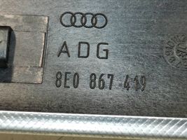 Audi A4 S4 B7 8E 8H Muu takaoven verhoiluelementti 8E0867419