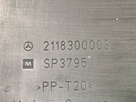 Mercedes-Benz E W211 Ilmansuodattimen kotelo 2118300003