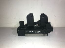 Nissan Primastar Sliding door lock 8200020185