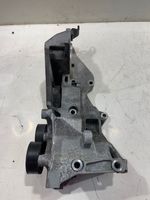 Audi A4 S4 B8 8K Support de générateur / alternateur 03L903139H