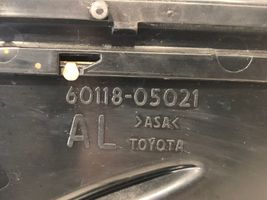 Toyota Avensis T270 Inne części karoserii 6011805021