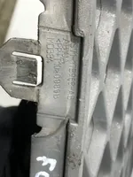 Ford Mondeo Mk III Grille inférieure de pare-chocs avant 6S7117B968AB