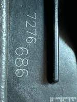 BMW X3 F25 Zamek drzwi tylnych 7276686