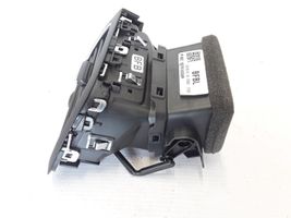 Renault Megane IV Kojelaudan sivutuuletussuuttimen kehys 687616296R