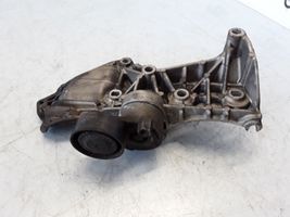 Renault Megane III Support de générateur / alternateur 8200669495