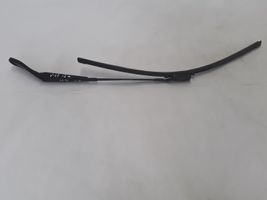 Volvo V60 Front wiper blade arm 