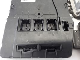 Renault Megane II Komputer / Sterownik ECU i komplet kluczy 