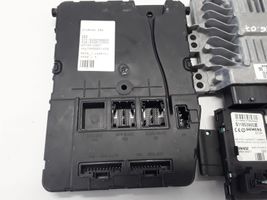 Renault Megane II Komputer / Sterownik ECU i komplet kluczy 