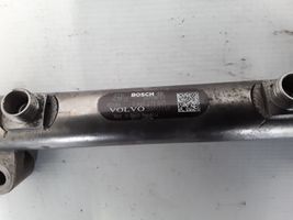 Volvo S60 Tuyau de conduite principale de carburant 