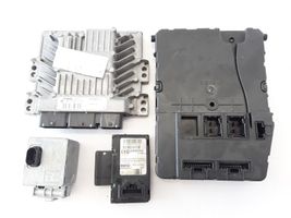 Renault Megane II Komputer / Sterownik ECU i komplet kluczy 