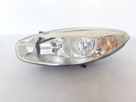 Renault Fluence Lampa przednia 260600078R