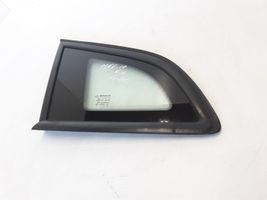 Renault Megane III Rear side window/glass 833070008R