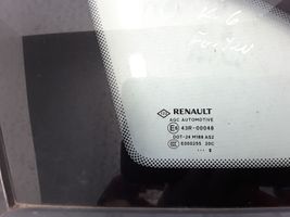 Renault Megane III Rear side window/glass 833070008R