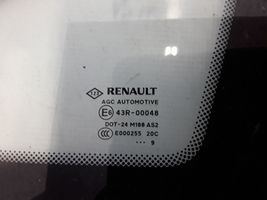 Renault Megane III Fenêtre latérale avant / vitre triangulaire 833060008R