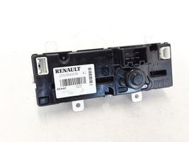Renault Master III Centralina/modulo climatizzatore 275700007R