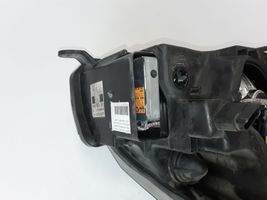 Renault Vel Satis Передняя фара 8200014357