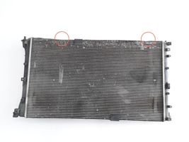 Opel Vivaro Coolant radiator 8200297816