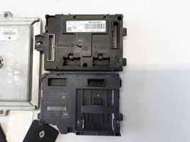 Renault Captur Komputer / Sterownik ECU i komplet kluczy 