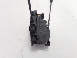 Renault Clio III Serrure de porte avant 8200300126