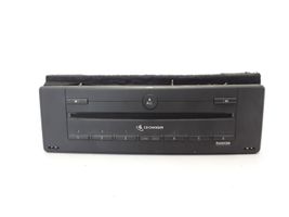 Renault Laguna II Radio/CD/DVD/GPS head unit 8200071208